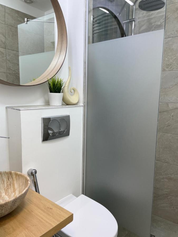 Metropole Apartments Studio City Bukarest Exterior foto